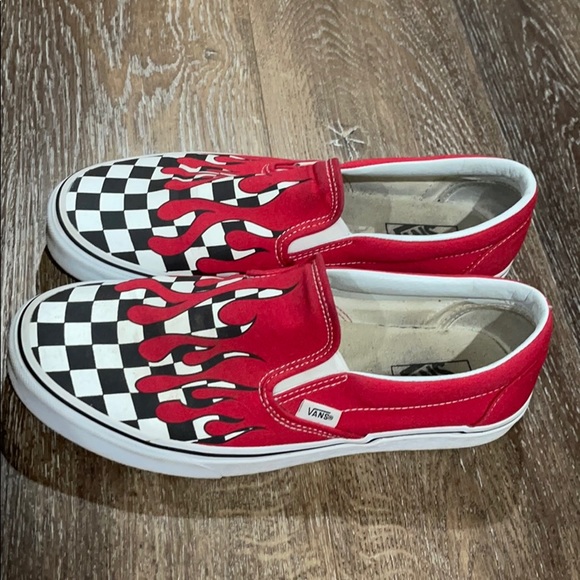 vans slip on red drip